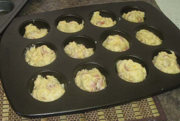 corn dog muffins