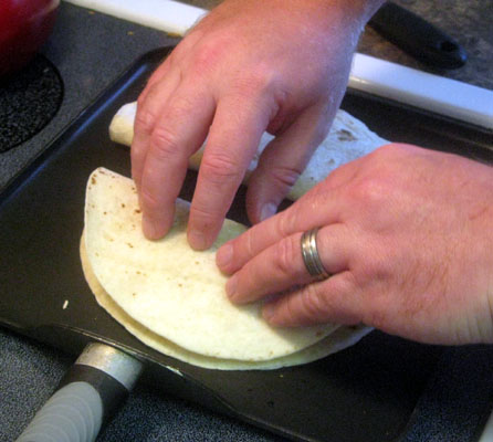 Chicken Alfredo Pizzadillas